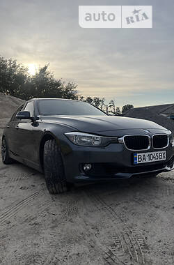 Седан BMW 3 Series 2012 в Світловодську