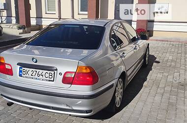Седан BMW 3 Series 2001 в Нетешине