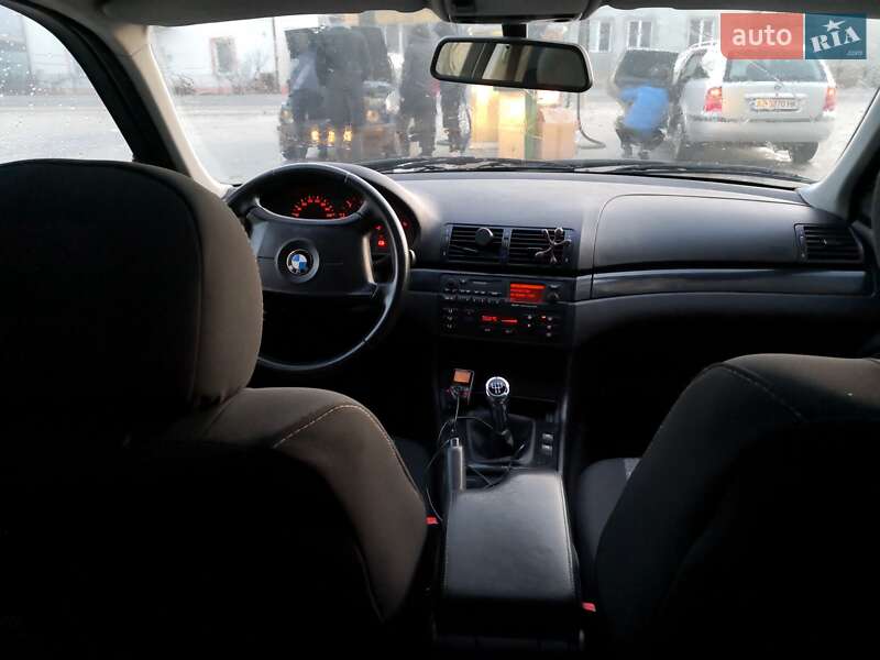 Седан BMW 3 Series 2003 в Ужгороді