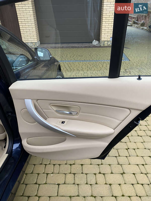 Универсал BMW 3 Series 2015 в Ровно