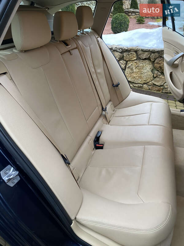 Универсал BMW 3 Series 2015 в Ровно