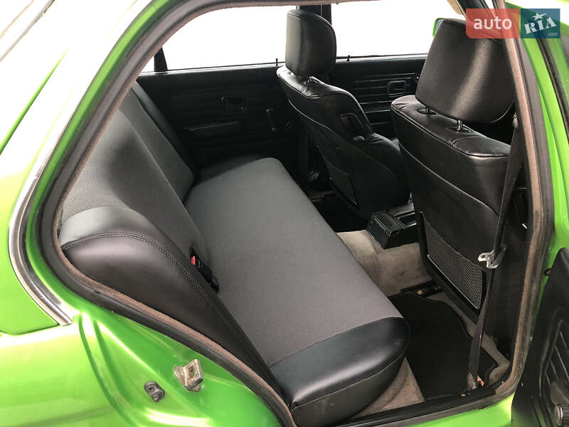 Седан BMW 3 Series 1986 в Галичі