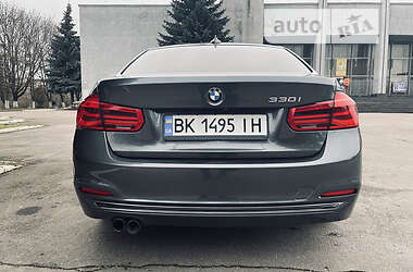 Седан BMW 3 Series 2017 в Киеве