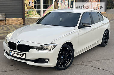 Седан BMW 3 Series 2013 в Кропивницькому