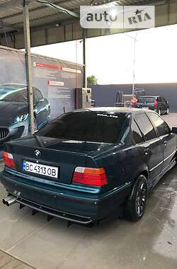 Седан BMW 3 Series 1993 в Здолбунове