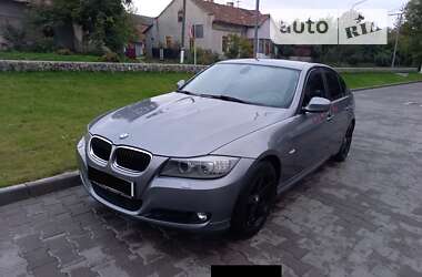 Седан BMW 3 Series 2009 в Бурштыне