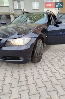 Универсал BMW 3 Series 2006 в  фото 19 Универсал BMW 3 Series 2006 в