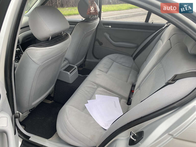 Седан BMW 3 Series 2002 в Одессе