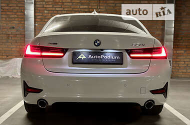 Седан BMW 3 Series 2019 в Киеве