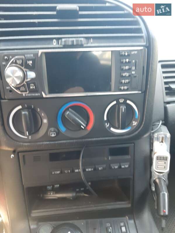 Седан BMW 3 Series 1994 в Полтаве