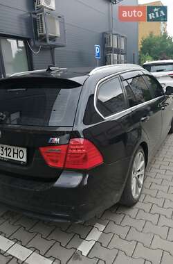 Универсал BMW 3 Series 2011 в Ужгороде