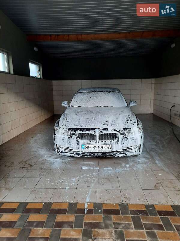 Седан BMW 3 Series 2012 в Одесі