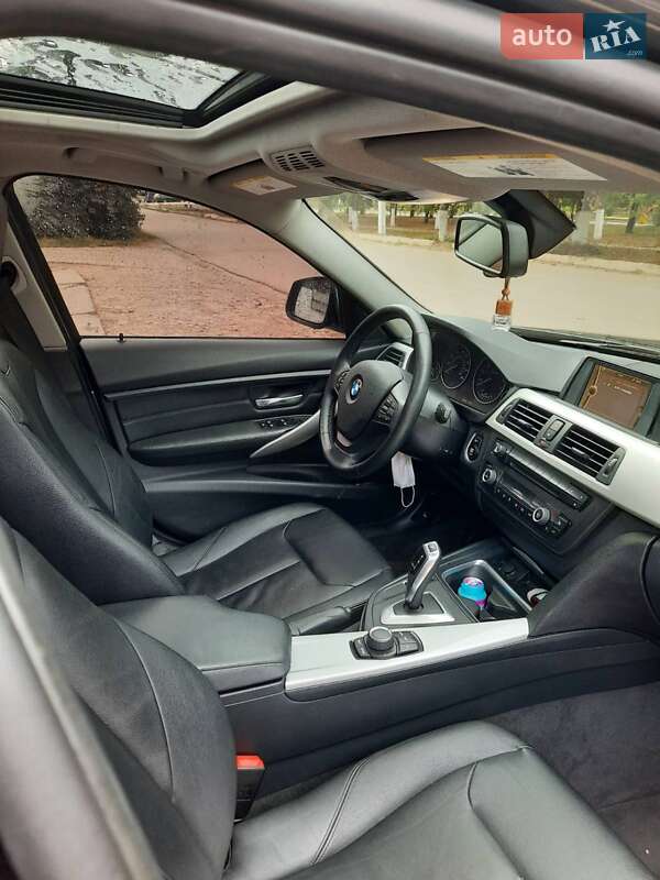 Седан BMW 3 Series 2012 в Одесі