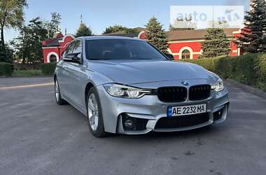Седан BMW 3 Series 2016 в Кам'янському