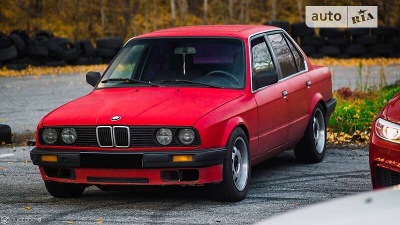 Седан BMW 3 Series 1990 в Киеве