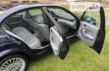 Седан BMW 3 Series 2002 в Чернівцях