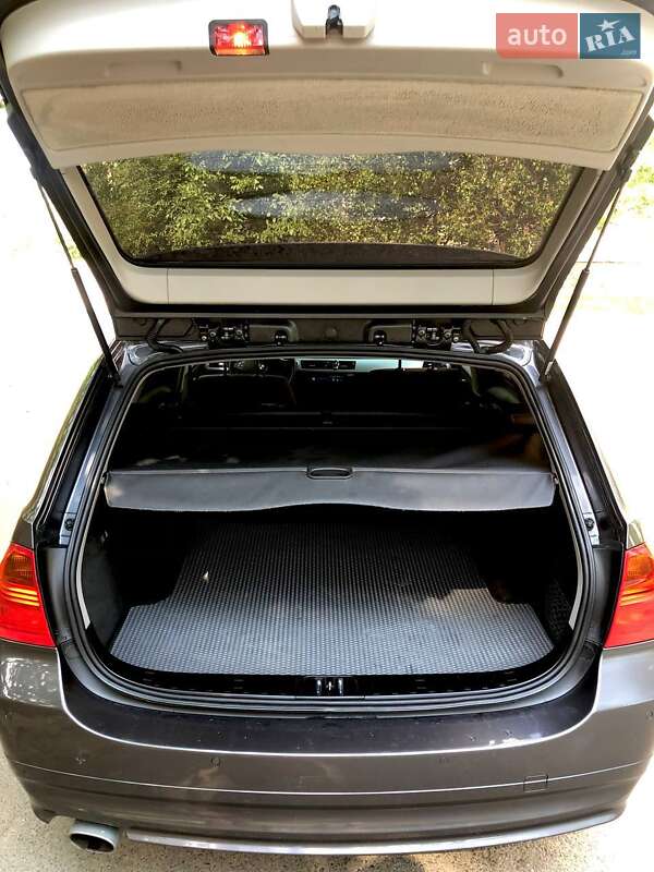 Универсал BMW 3 Series 2008 в Чернигове фото 9 Универсал BMW 3 Series 2008 в Чернигове
