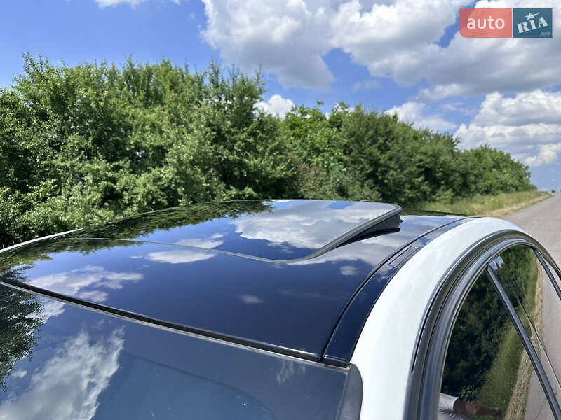 Седан BMW 3 Series 2015 в Києві