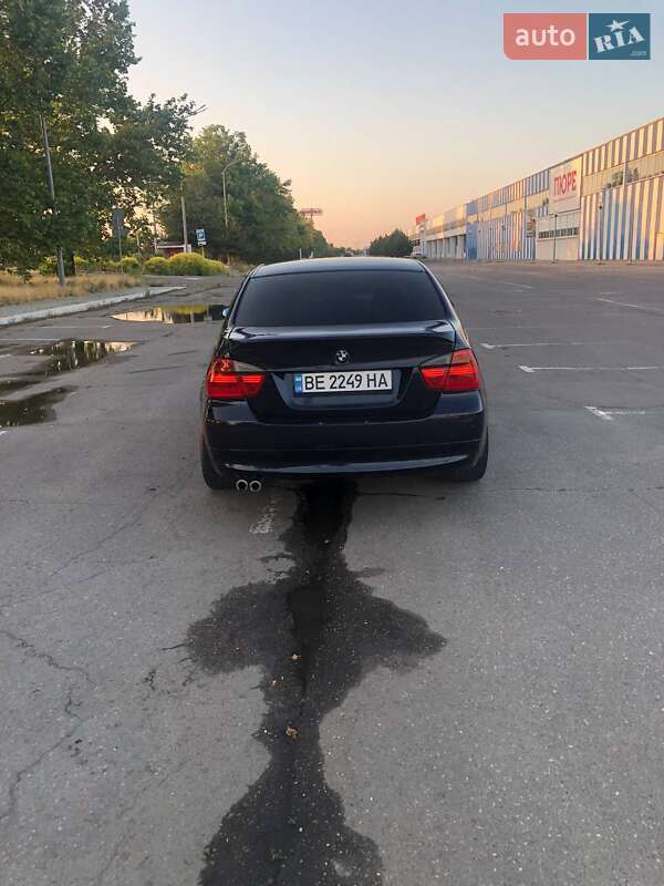 Седан BMW 3 Series 2005 в Николаеве фото 3 Седан BMW 3 Series 2005 в Николаеве
