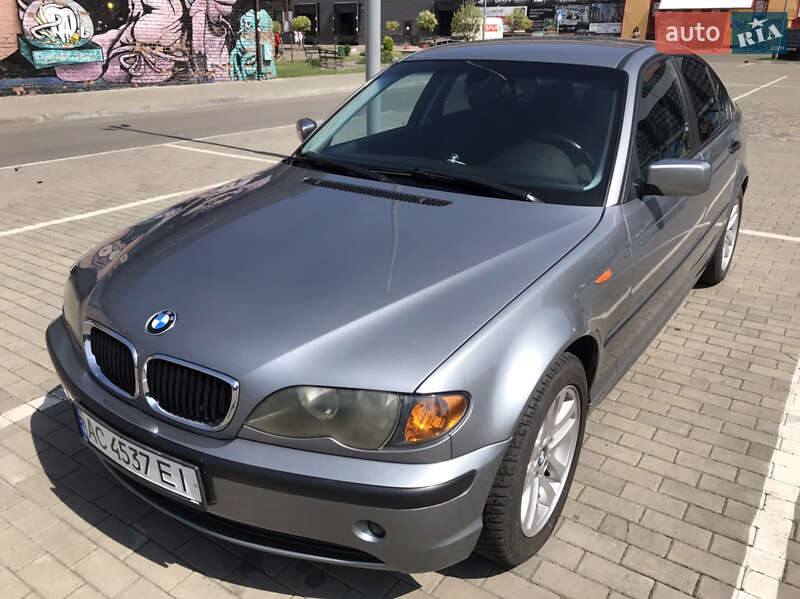 BMW 3 Series 2004