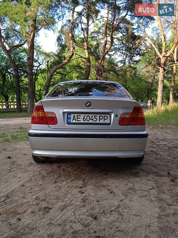 Седан BMW 3 Series 2002 в Дніпрі