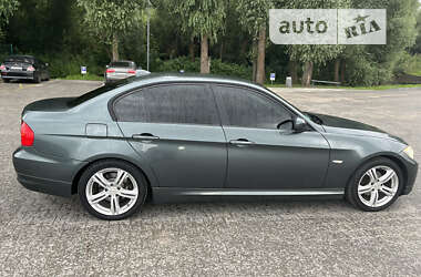 Седан BMW 3 Series 2010 в Хмельницком