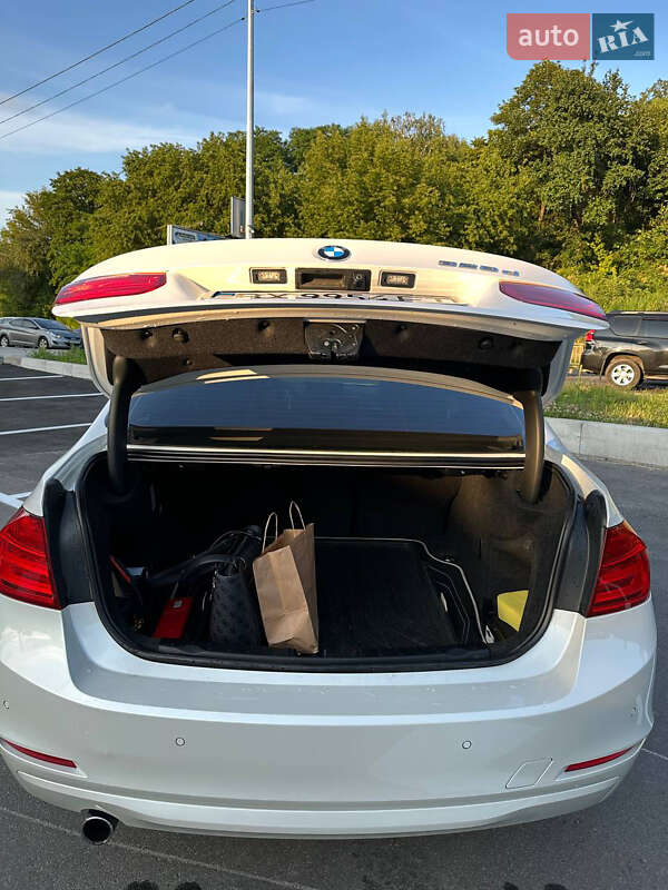 Седан BMW 3 Series 2013 в Киеве