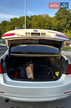Седан BMW 3 Series 2013 в 