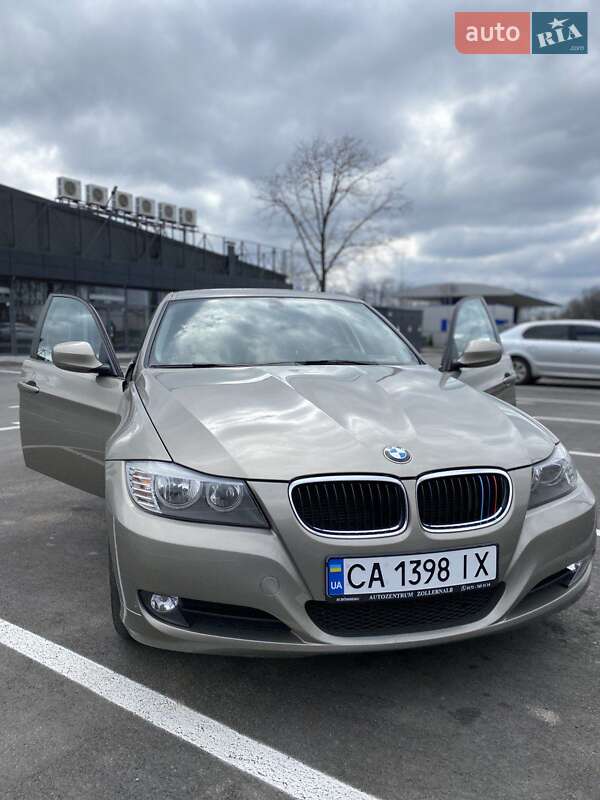 Седан BMW 3 Series 2010 в Умані фото 3 Седан BMW 3 Series 2010 в Умані