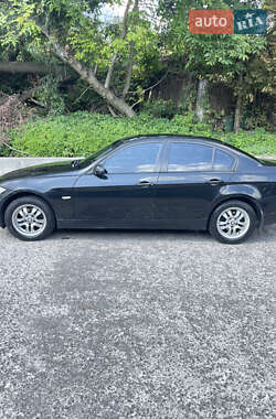 Седан BMW 3 Series 2005 в 