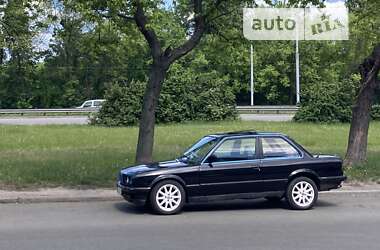 Купе BMW 3 Series 1986 в Києві
