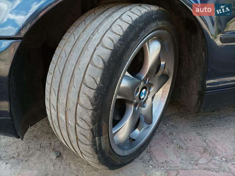 Седан BMW 3 Series 1999 в Маньковке