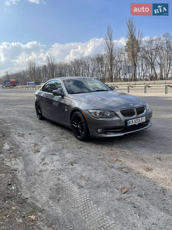 Купе BMW 3 Series 2011 в Згуровке