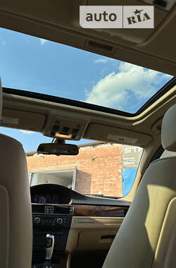 Седан BMW 3 Series 2011 в 