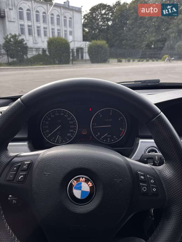 Универсал BMW 3 Series 2011 в Нововолынске