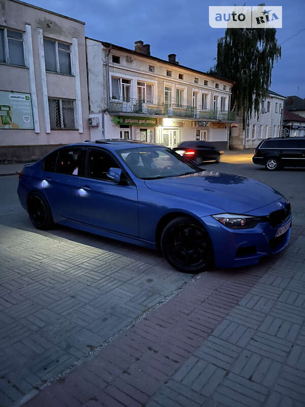 Седан BMW 3 Series 2013 в Жидачове