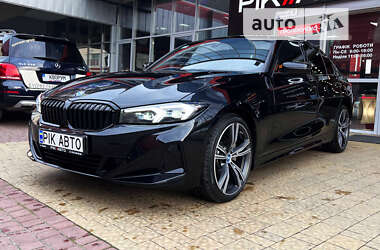 Седан BMW 3 Series 2022 в Львове
