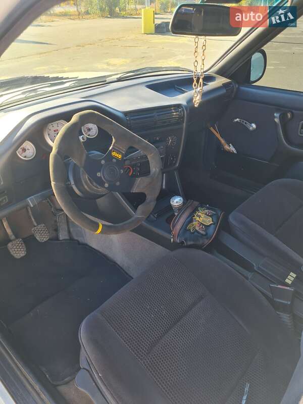 Седан BMW 3 Series 1986 в Одессе