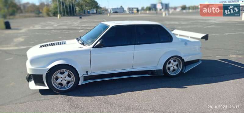 Седан BMW 3 Series 1986 в Одессе