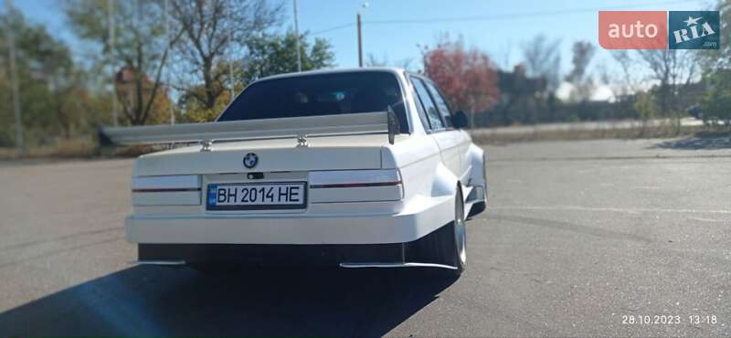 Седан BMW 3 Series 1986 в Одессе