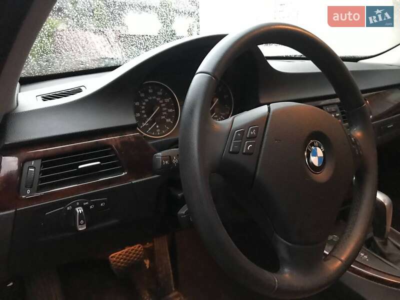 Седан BMW 3 Series 2011 в Тернополе