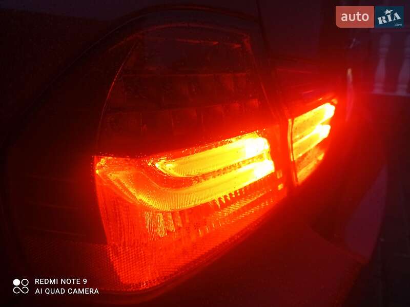 Седан BMW 3 Series 2011 в Тернополе