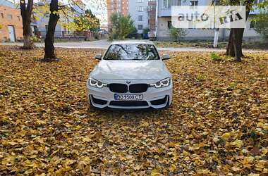 Седан BMW 3 Series 2015 в Волочиську