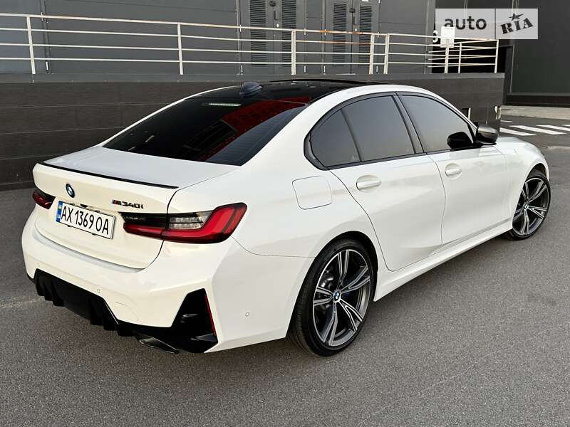 Седан BMW 3 Series 2022 в Киеве