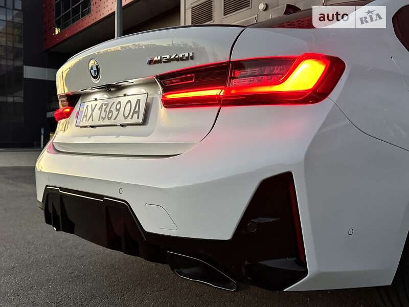 Седан BMW 3 Series 2022 в Киеве