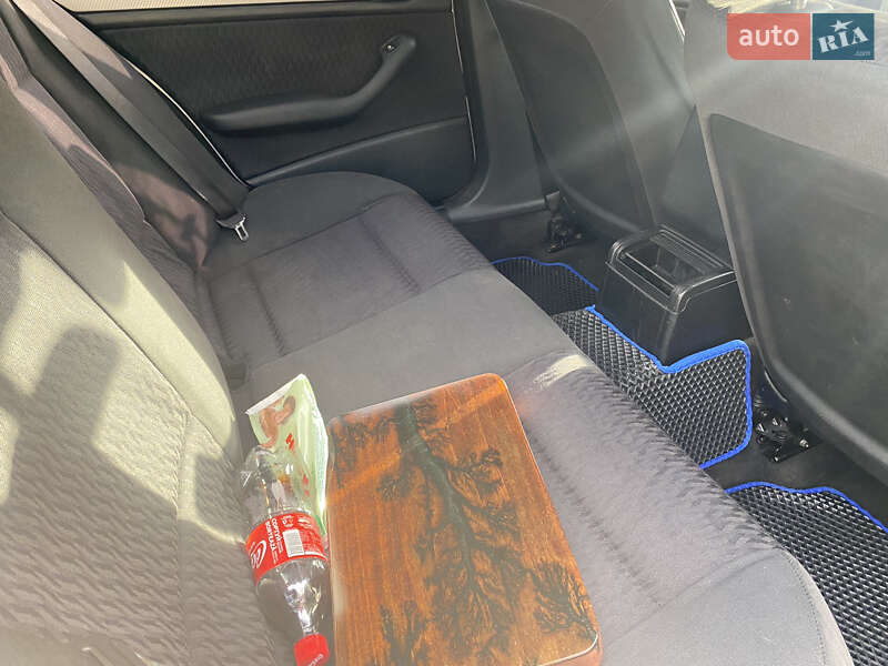 Седан BMW 3 Series 1999 в Тячеве фото 5 Седан BMW 3 Series 1999 в Тячеве