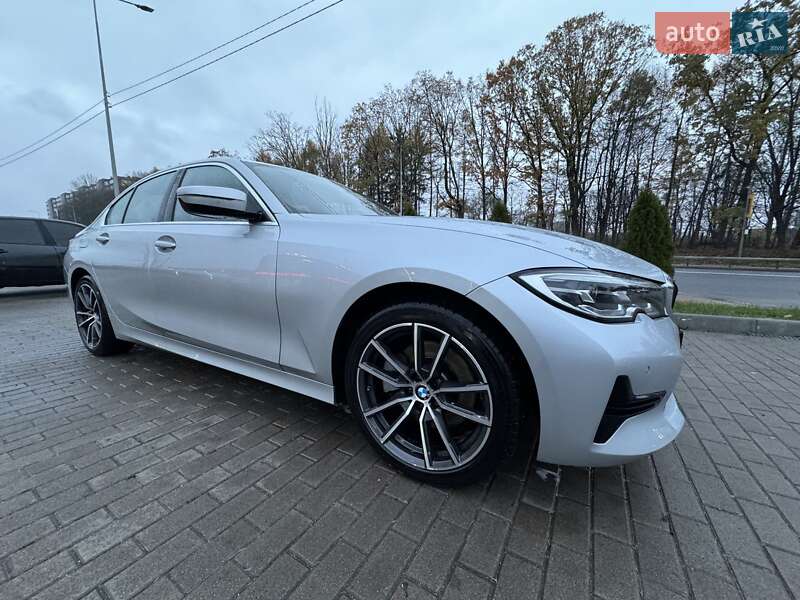 Седан BMW 3 Series 2019 в 