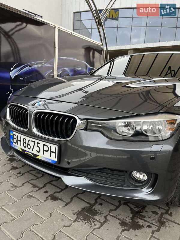 Седан BMW 3 Series 2013 в Одессе
