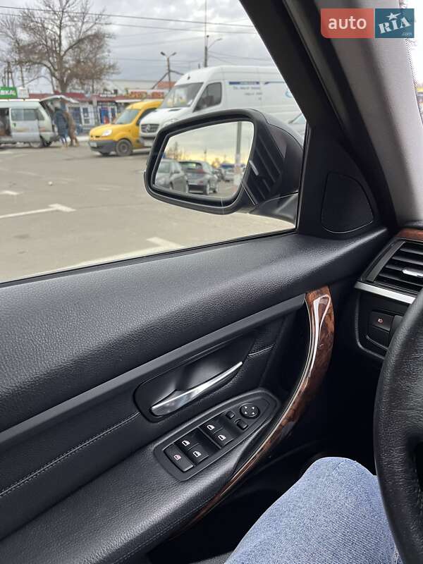 Седан BMW 3 Series 2013 в Одессе