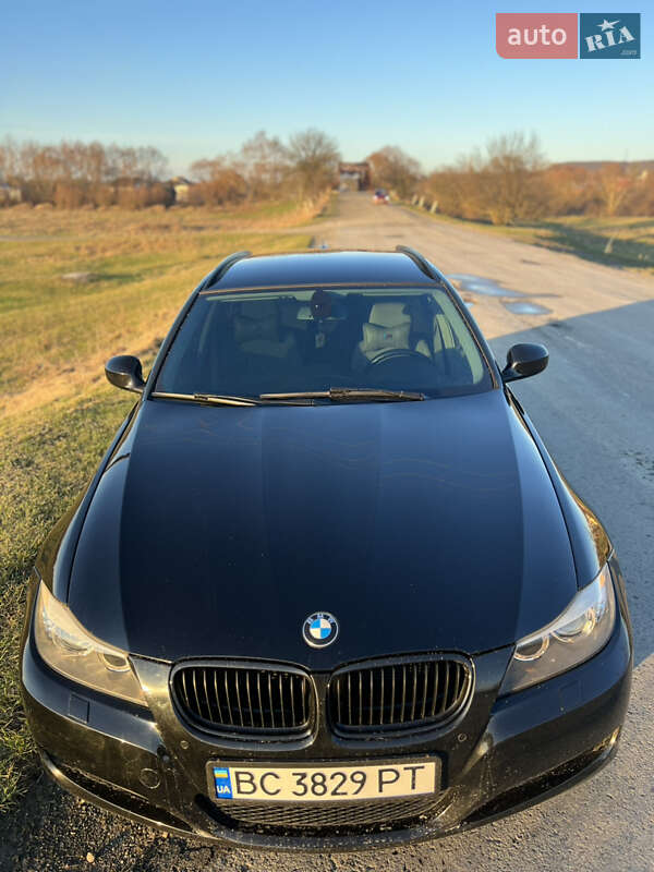 Универсал BMW 3 Series 2012 в Николаеве